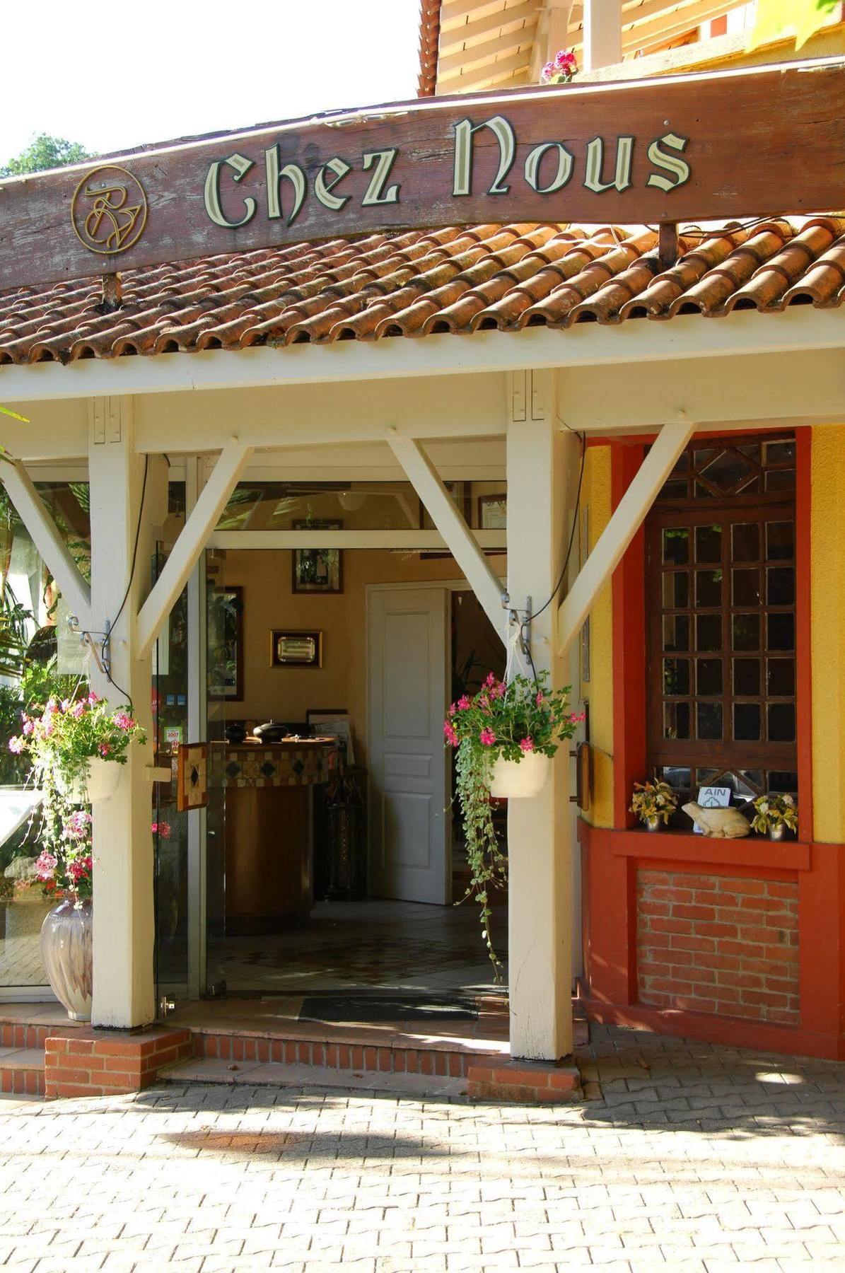 Logis Hotel Restaurant Chez Nous Sainte-Croix  Εξωτερικό φωτογραφία